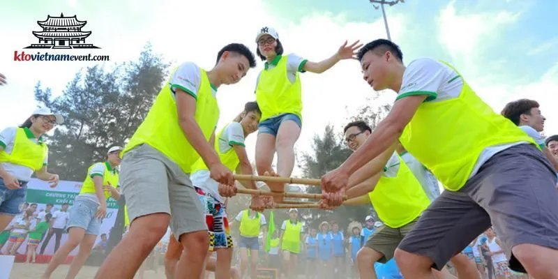 tổ chức teambuilding